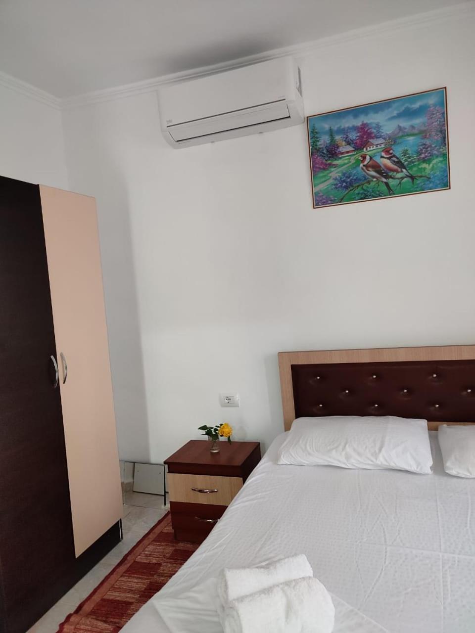 Guest House Eloid Берат Екстериор снимка