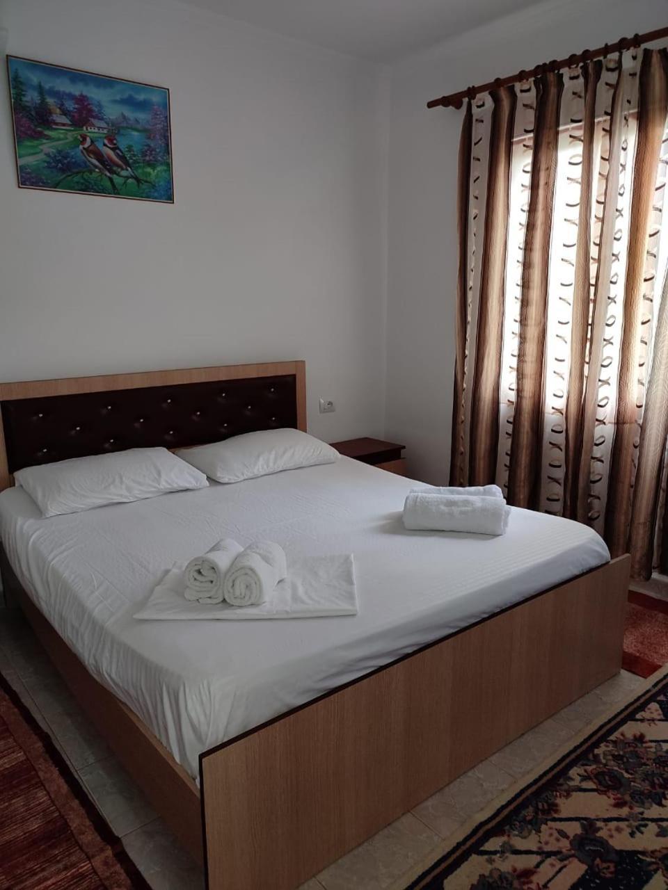 Guest House Eloid Берат Екстериор снимка