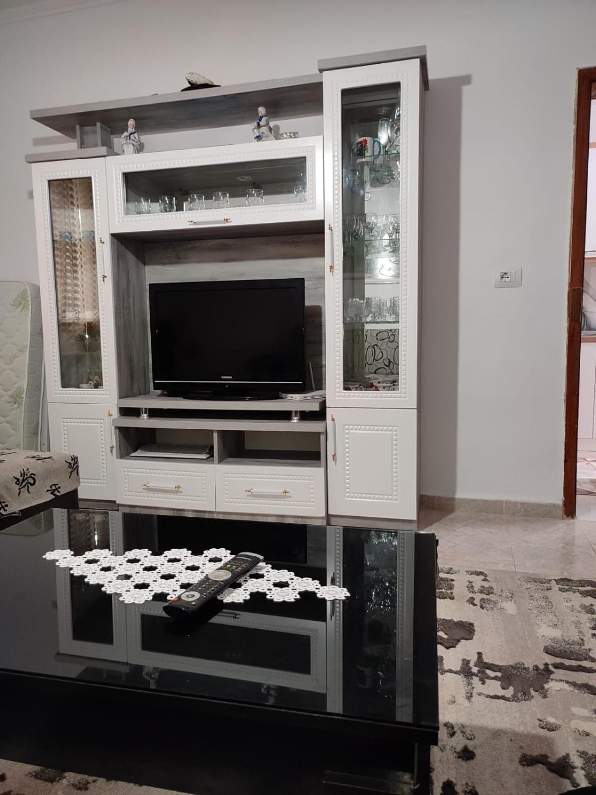 Guest House Eloid Берат Екстериор снимка